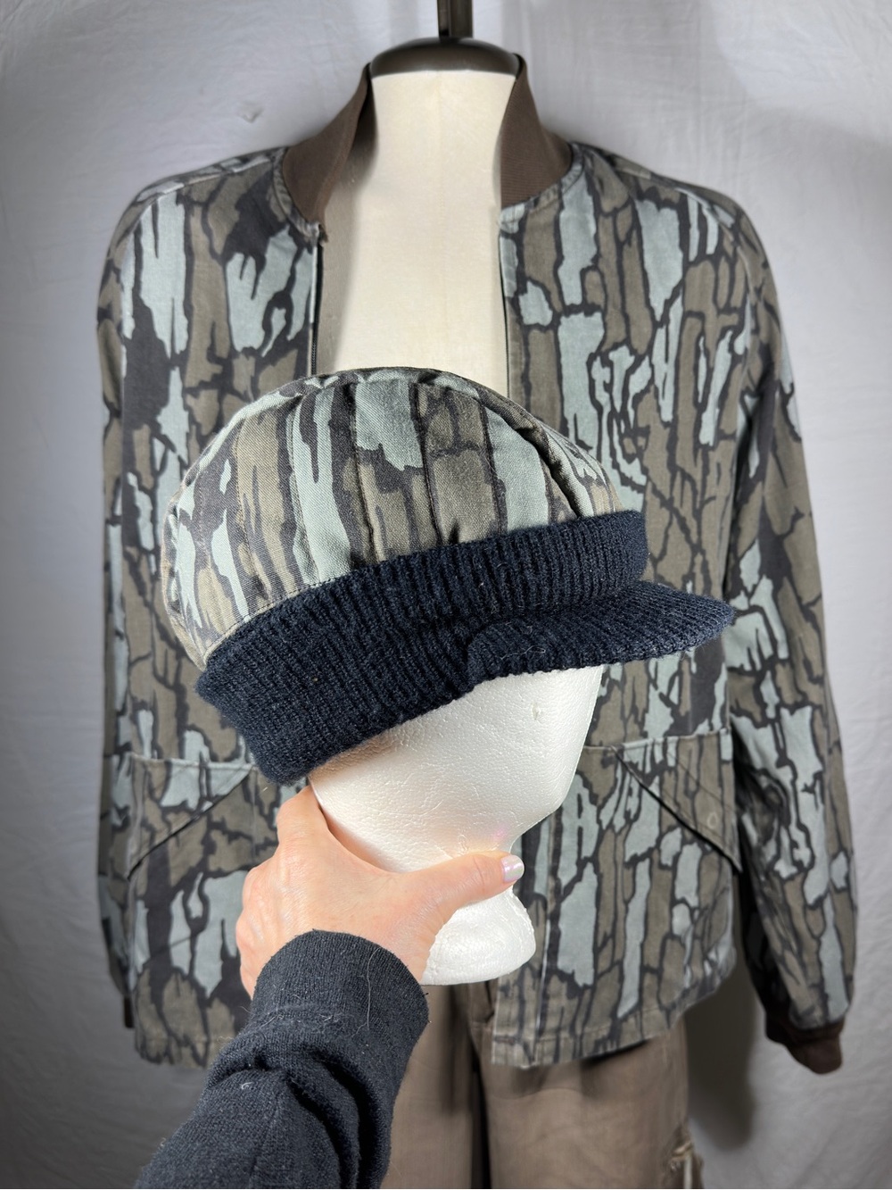 Vintage 90’s Walls Tree Bark Camo Hunting Jacket & Cap USA Men’s S 34-36